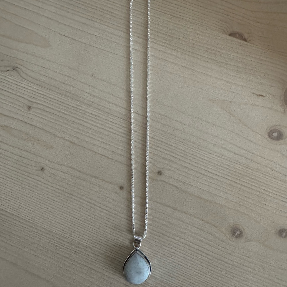 Elegant Silver Moonstone Pendant Necklace